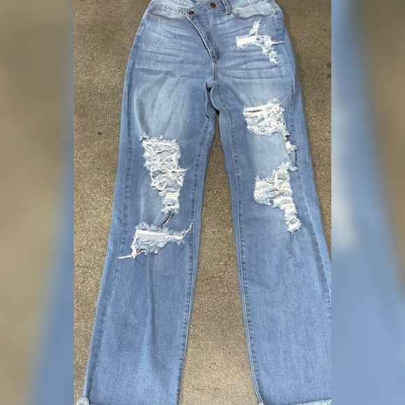 Mariah Baddie Jeans - Picture 4 of 4